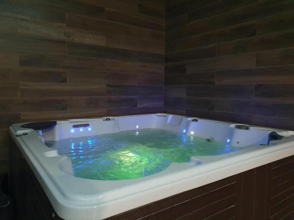 Dwie Sosny Apartamenty Przy Plazy - Sauna, Jacuzzi, Silownia, Bawialnia - 365Pam Устроне-Морське Екстер'єр фото